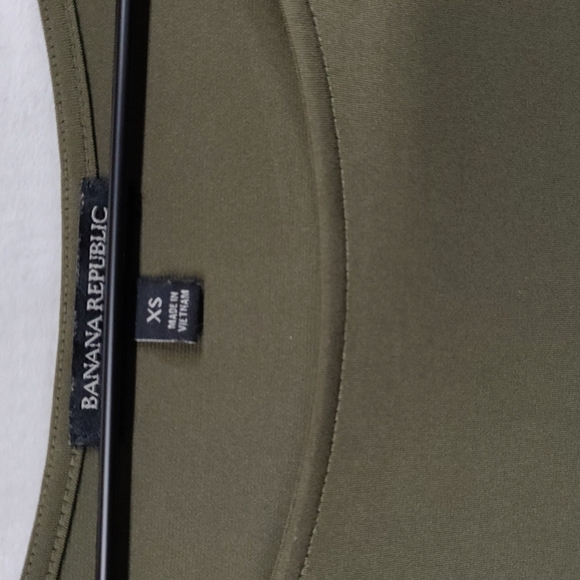 BANANA Republic Olive Green Polyester/Spandex Blouse Size XS - Picture 2 of 11